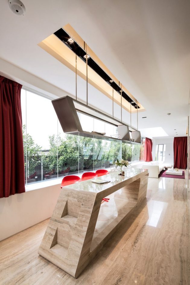 Villa Mistral by Mercurio Design Lab on the Island of Sentosa in Singapore