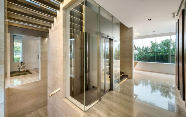 Villa Mistral by Mercurio Design Lab on the Island of Sentosa in Singapore