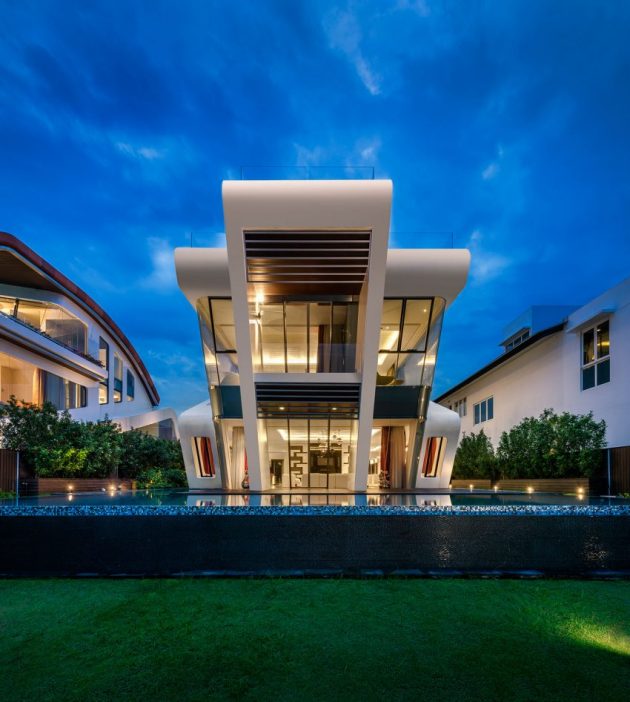 Villa Mistral by Mercurio Design Lab on the Island of Sentosa in Singapore