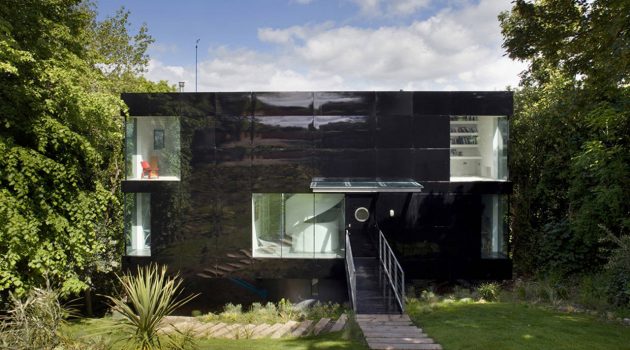 Welch House by The Manser Practice on the Isle of Wight in England