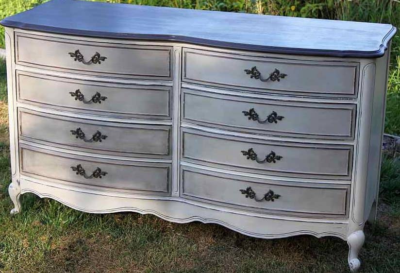 15 Outstanding Ideas To Refresh The Home With Re-Painted Furniture 15 Outstanding Ideas To Refresh The Home With Re-Painted Furniture
