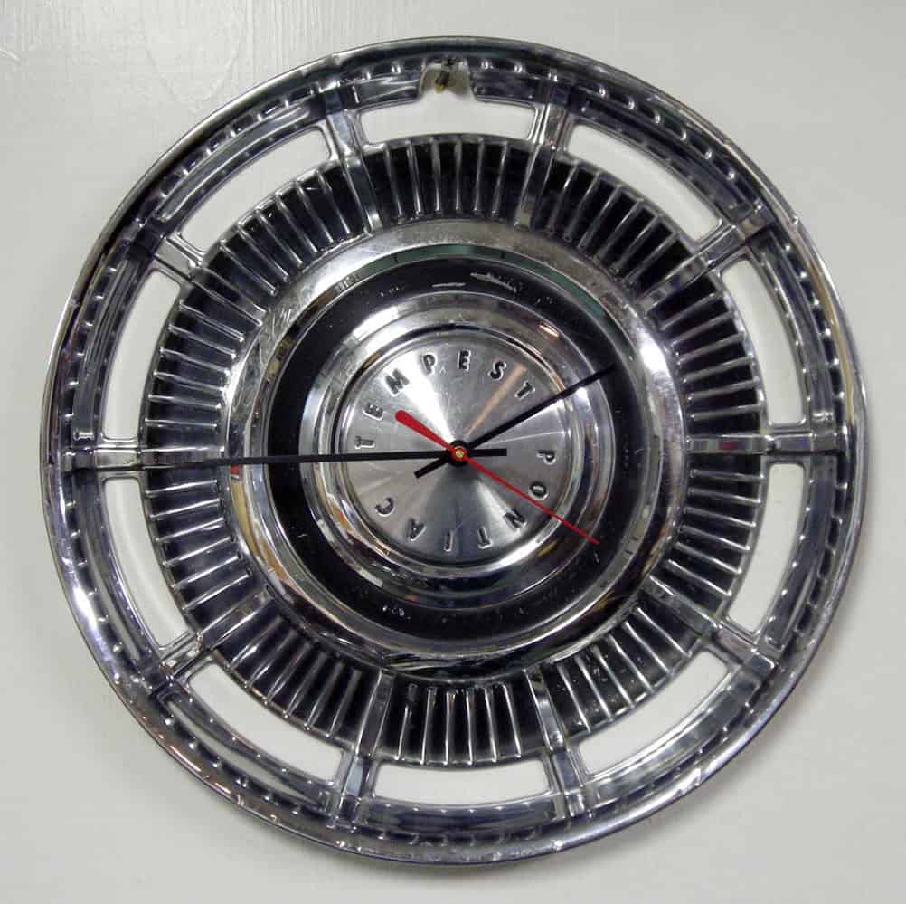 7. Pontiac Tempest Hubcap Clock 7. Pontiac Tempest Hubcap Clock
