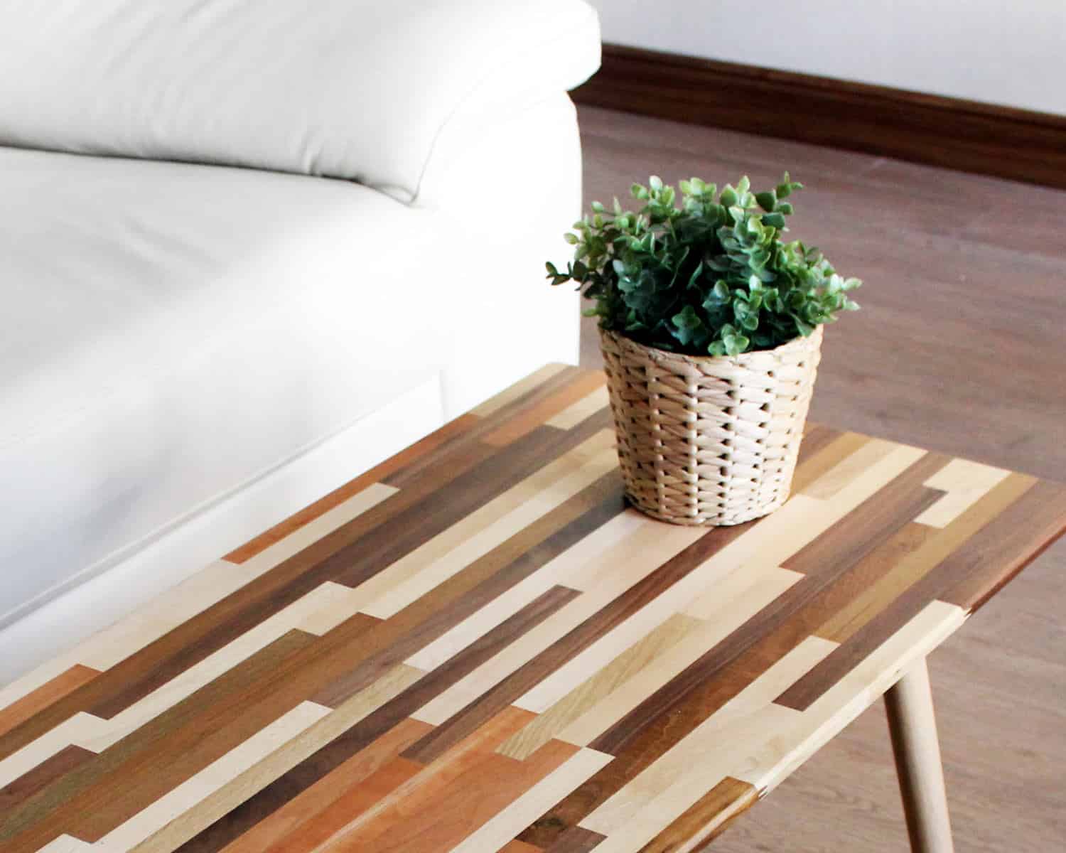 11. Mixed Wood Coffee Table 11. Mixed Wood Coffee Table