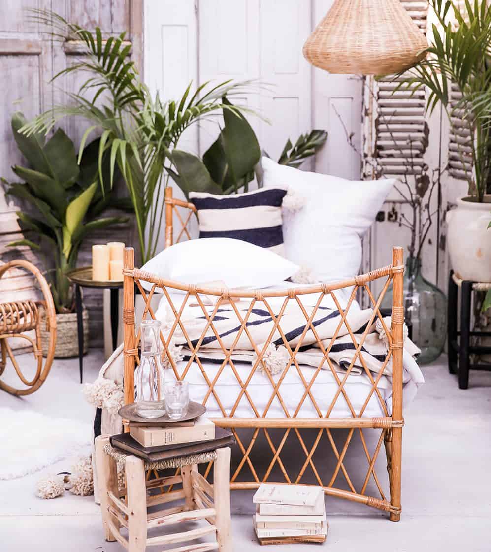 15 Fascinating Rattan Bed Designs To Add Exotic Charm In Your Home 15 Fascinating Rattan Bed Designs To Add Exotic Charm In Your Home