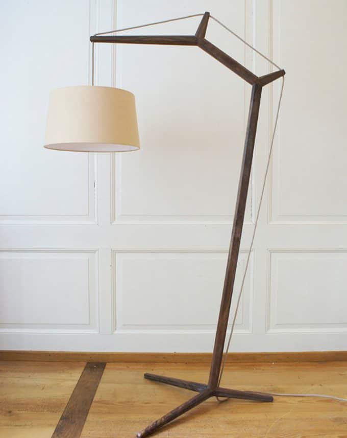 17 Delightful Wooden Floor Lamp Designs That Will Catch Your Eye 17 Delightful Wooden Floor Lamp Designs That Will Catch Your Eye