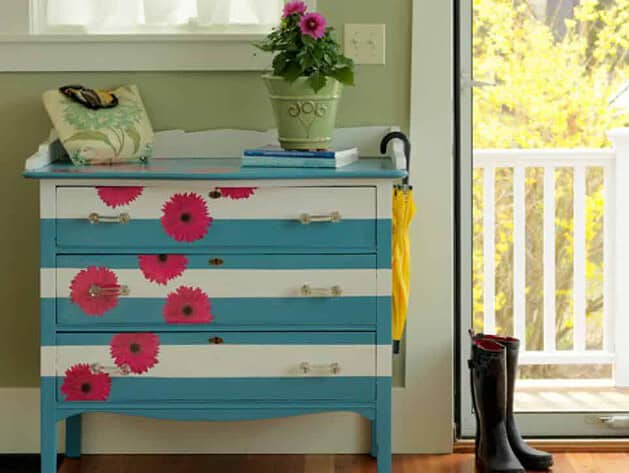 15 Outstanding Ideas To Refresh The Home With Re-Painted Furniture