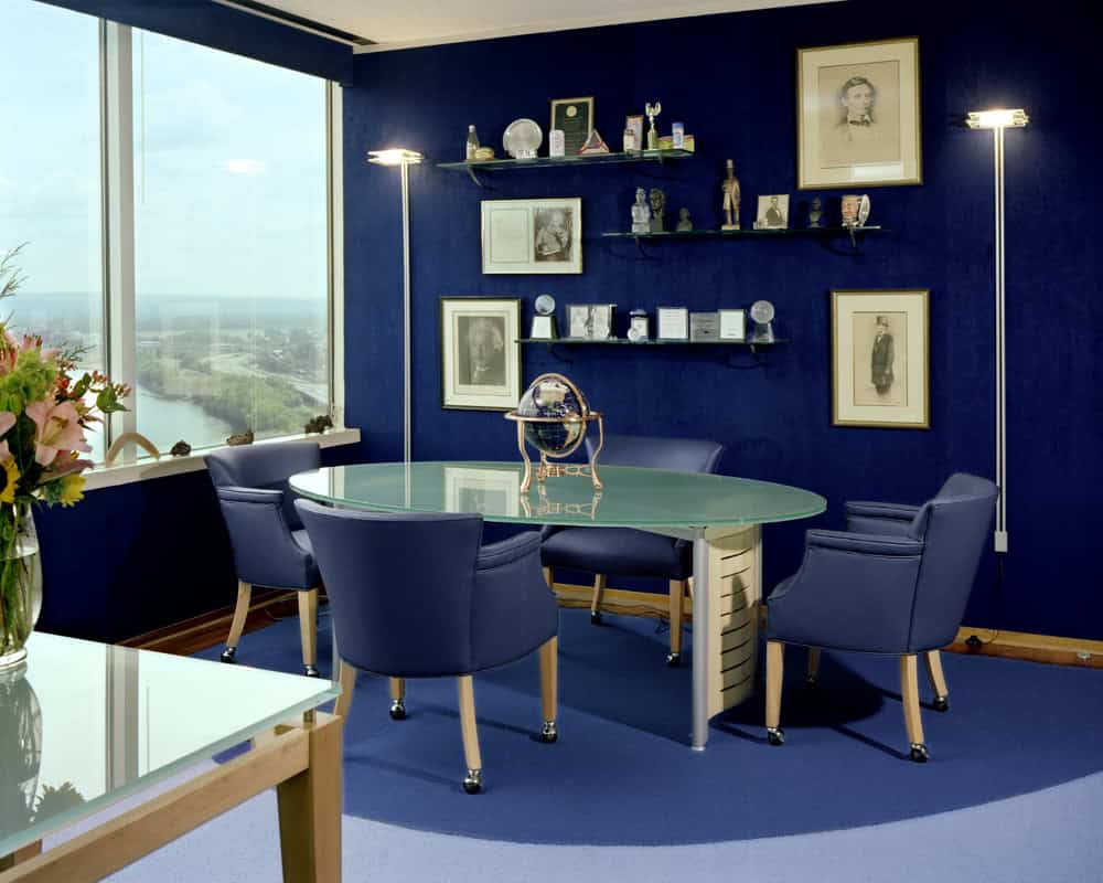 Brilliant Interior Designs With Dark Blue For Dramatic Ambience