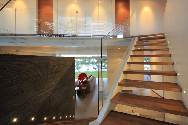 Casa Cuatro by Hernández Silva Arquitectos in Zapopan, Mexico