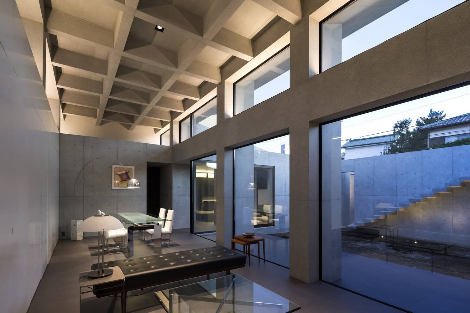 Grid House by APOLLO Architects & Associates: A Monochrome Sanctuary for Art in Tokyo Grid House by APOLLO Architects & Associates: A Monochrome Sanctuary for Art in Tokyo