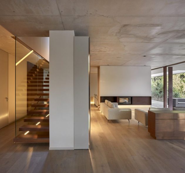 Home in the Pine Forest by Ramon Esteve Estudio in Valencia, Spain