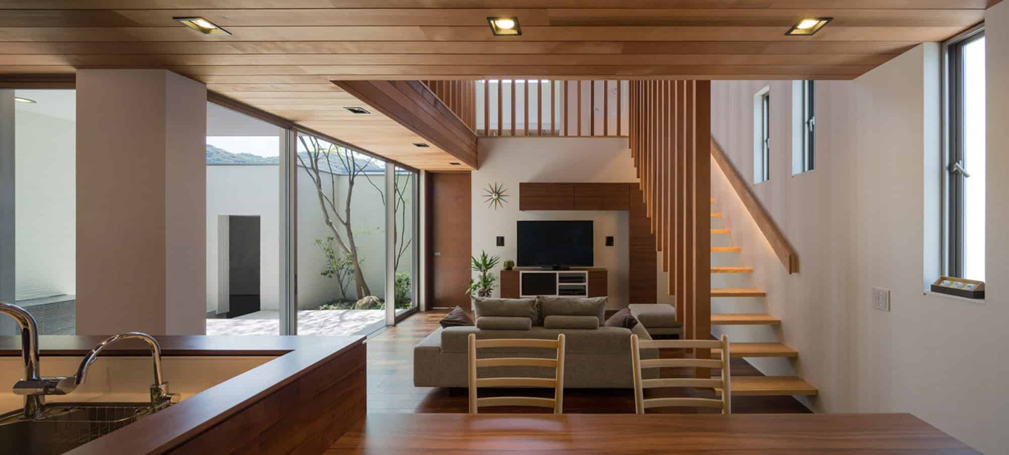 M4 House by Architect Show in Nagasaki, Japan M4 House by Architect Show in Nagasaki, Japan