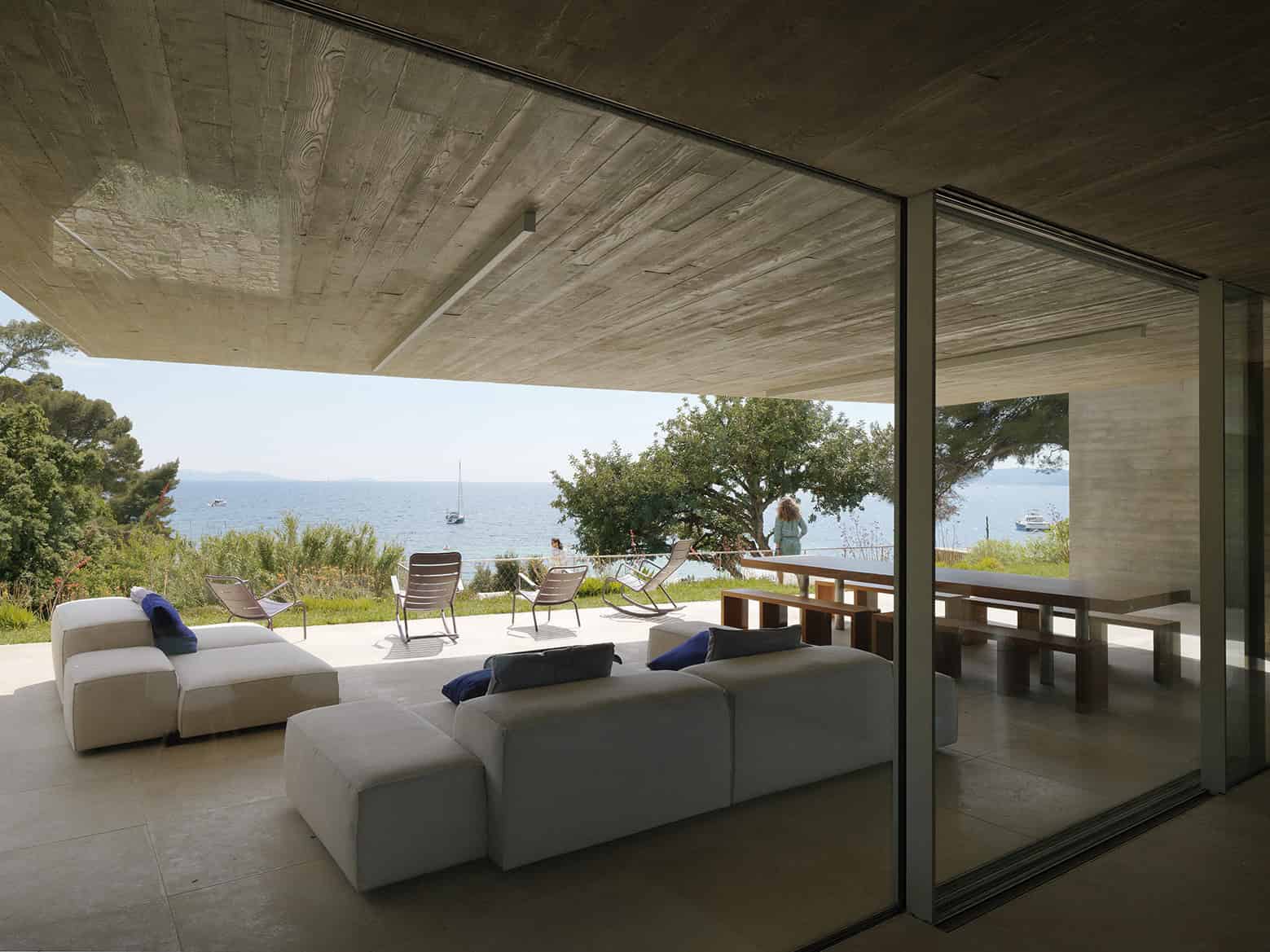 Maison Le Cap by Pascal Grasso Architectures in Var, France Maison Le Cap by Pascal Grasso Architectures in Var, France