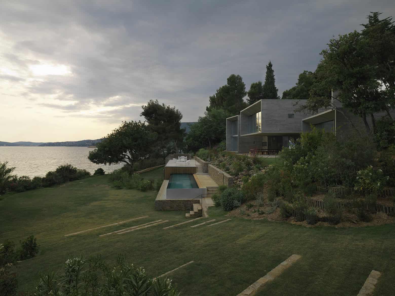 Maison Le Cap by Pascal Grasso Architectures in Var, France Maison Le Cap by Pascal Grasso Architectures in Var, France