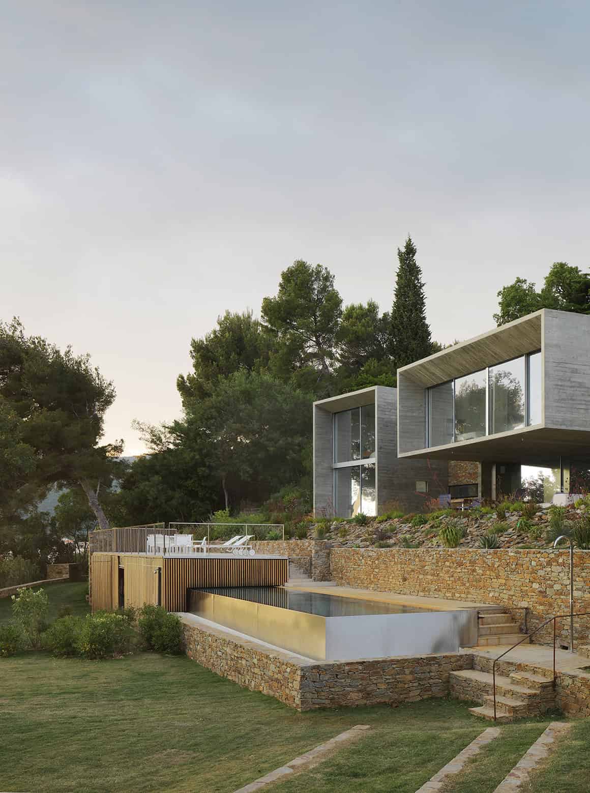 Maison Le Cap by Pascal Grasso Architectures in Var, France Maison Le Cap by Pascal Grasso Architectures in Var, France