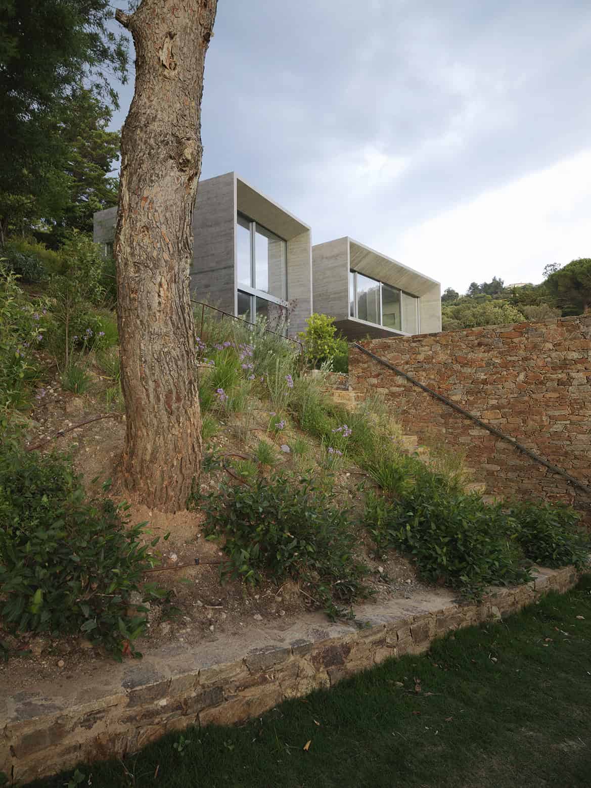 Maison Le Cap by Pascal Grasso Architectures in Var, France Maison Le Cap by Pascal Grasso Architectures in Var, France