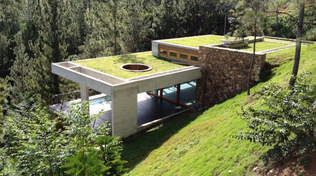 RD House by VASHO Blends Into The Hills Of The Dominican Republic