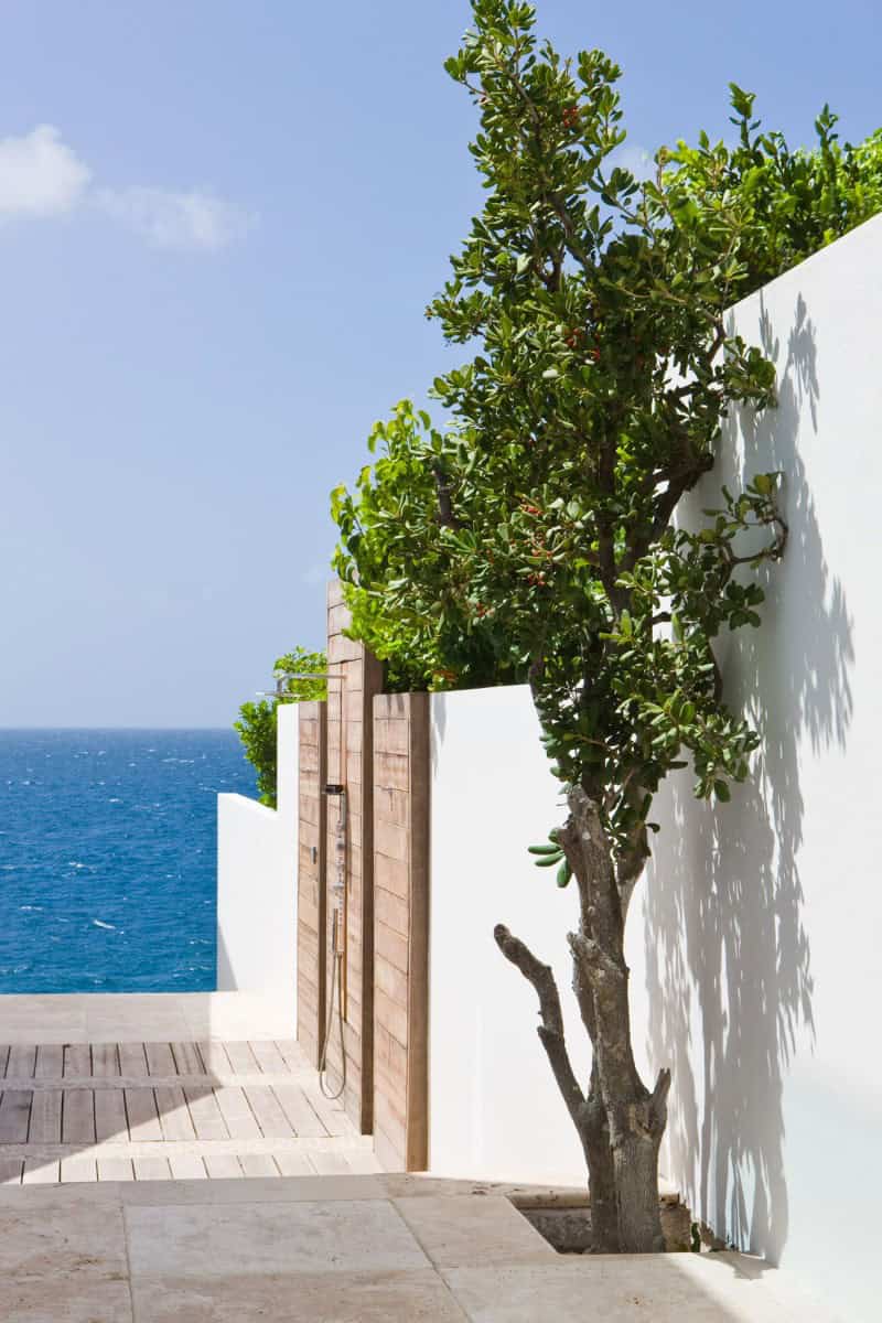Villa Kishti by Frank Alfred Hamilton and Cecconi Simone Inc. in Anguilla Villa Kishti by Frank Alfred Hamilton and Cecconi Simone Inc. in Anguilla