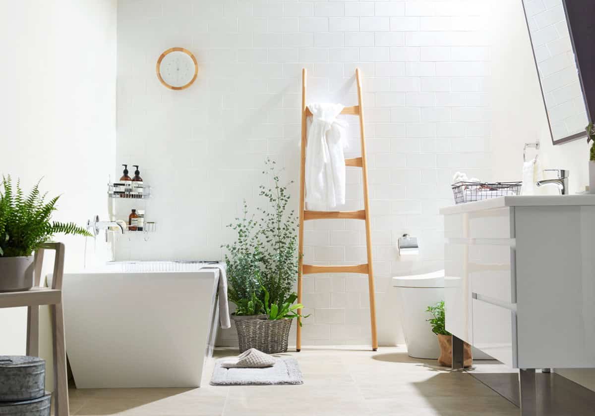 16 Really Fascinating Bathrooms That Will Take Your Breath Away