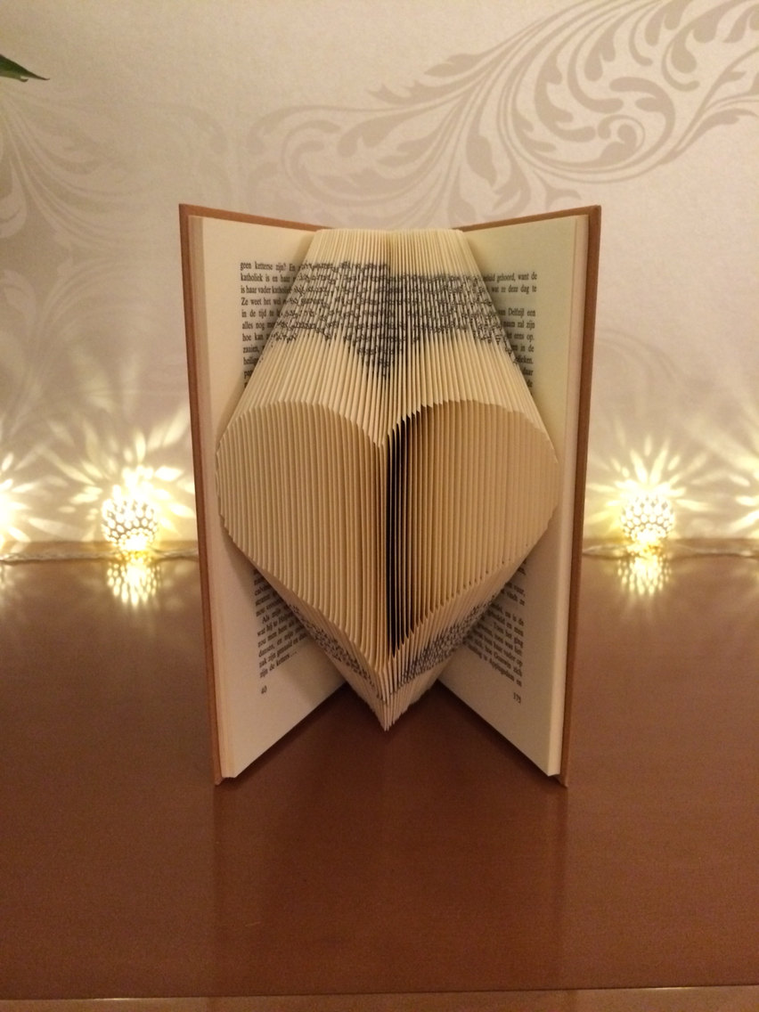 16 Absolutely Amazing Handmade Folded Book Gifts You Should Make