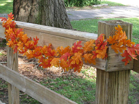 16 Colorful Handmade Fall Banner & Garland Designs To Jazz Up Your Decor