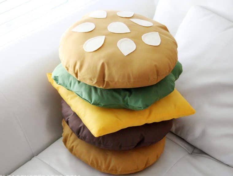 19 Fascinating DIY Pillows To Refresh Your Home For Free 19 Fascinating DIY Pillows To Refresh Your Home For Free