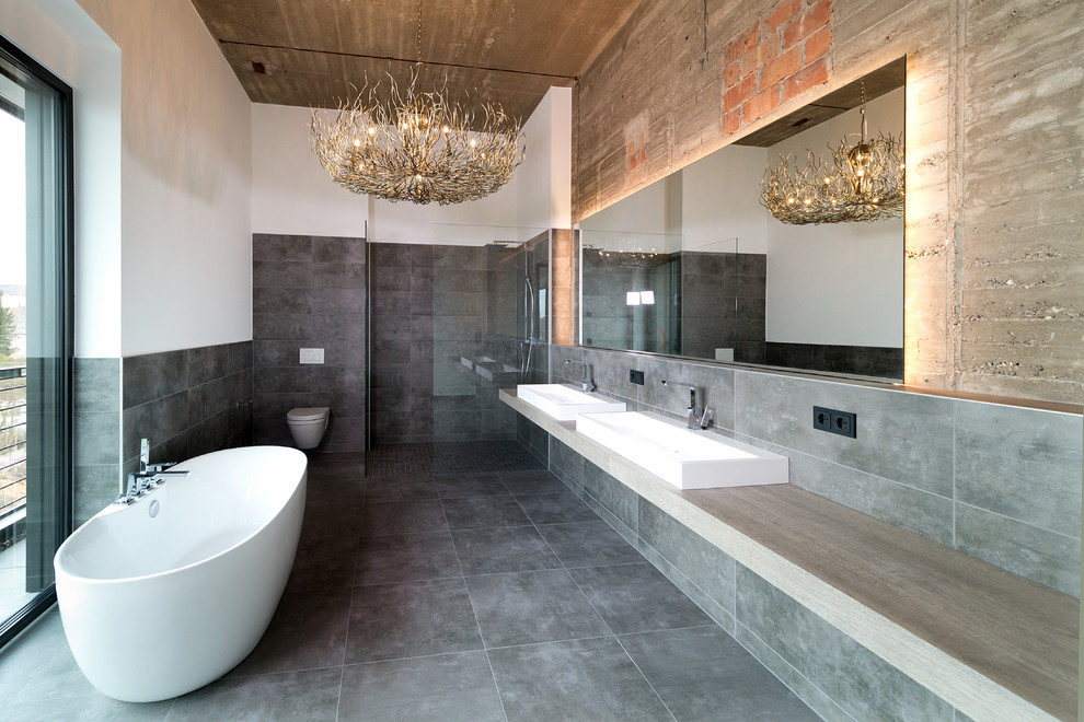 17 Stunning Industrial Bathroom Designs You'll Love