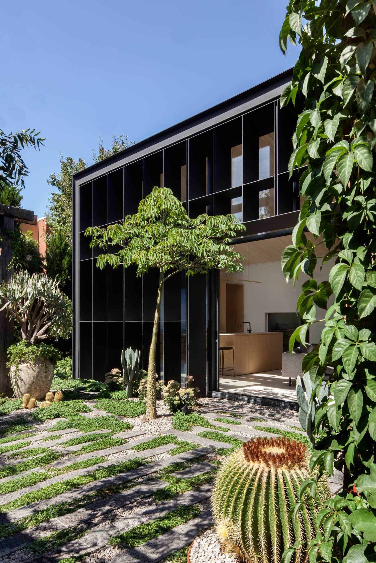 Baffle House by Clare Cousins Architects in Melbourne, Australia