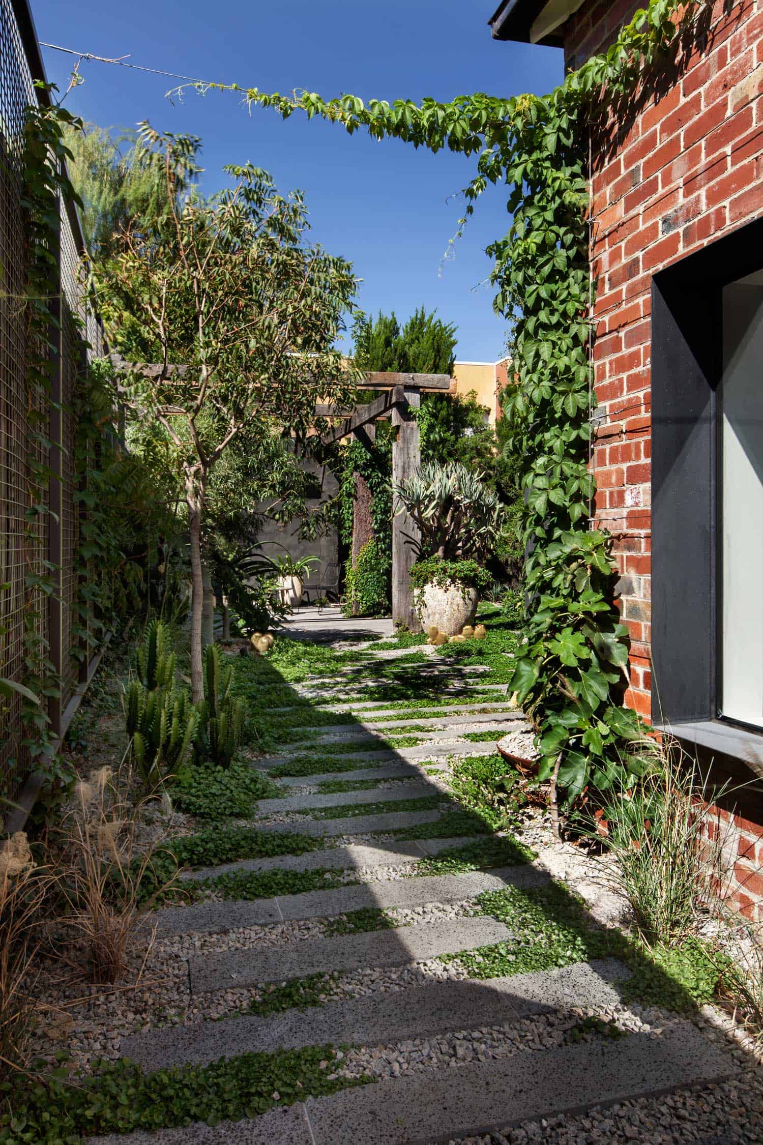 Baffle House by Clare Cousins Architects in Melbourne, Australia Baffle House by Clare Cousins Architects in Melbourne, Australia