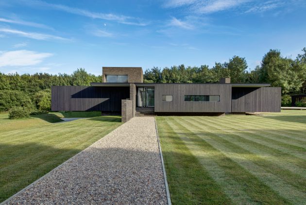 Black House by AR Design Studio in Kent, England