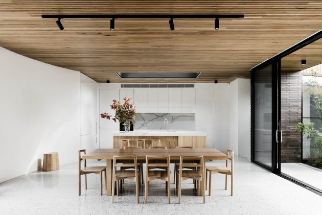 Courtyard House by FIGR Architecture & Design in Templestowe, Australia