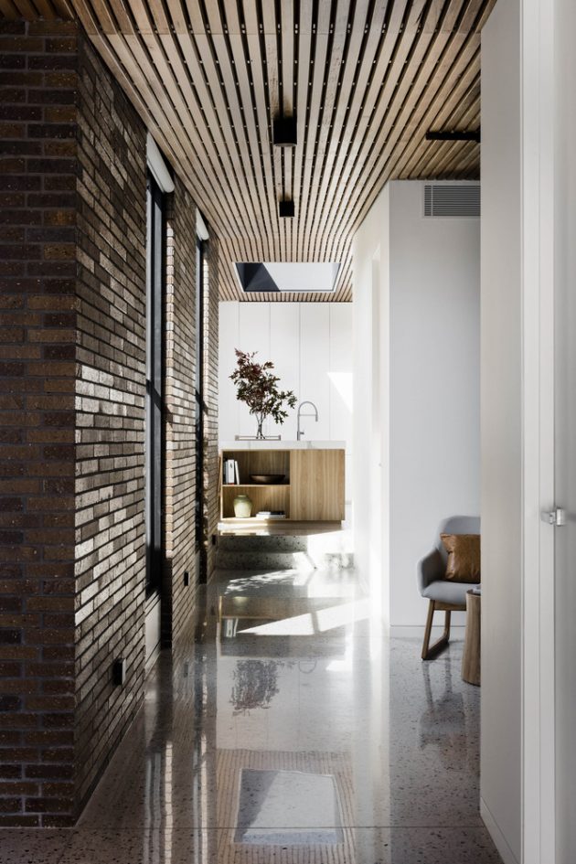 Courtyard House by FIGR Architecture & Design in Templestowe, Australia