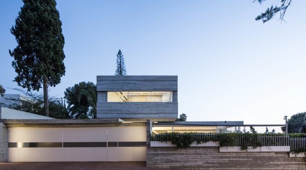 Dual House by Axelrod Architects + Pitsou Kedem Architects in Israel
