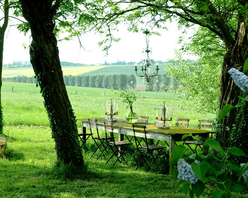 8 Gorgeous French Homes and Gardens to Inspire You