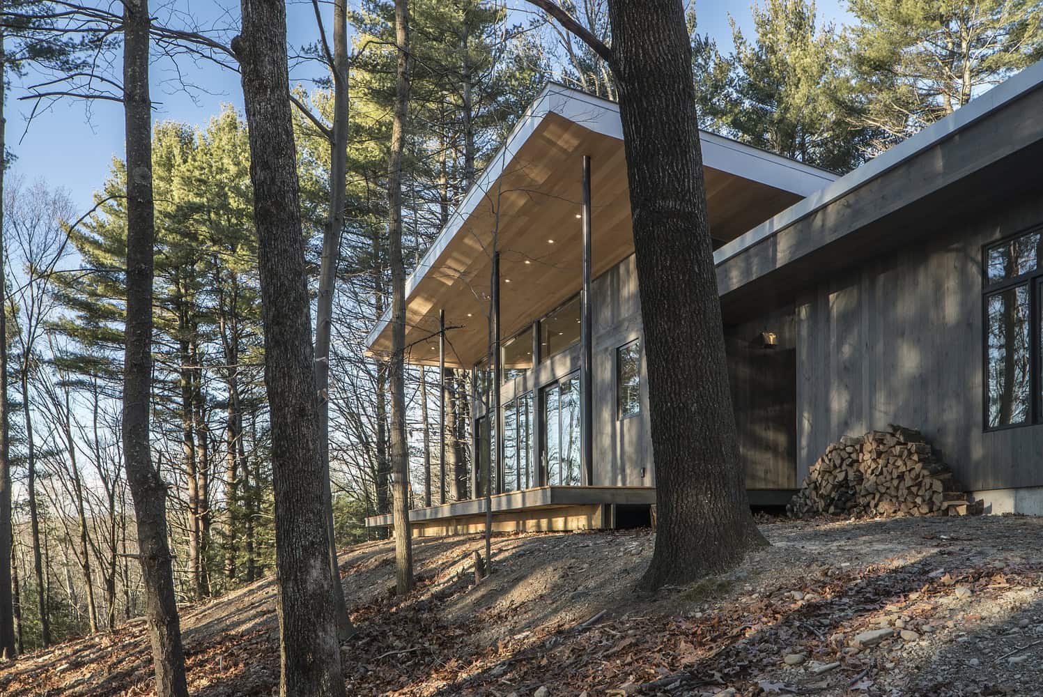 Lantern Ridge House by Studio MM in Kerhonkson, New York Lantern Ridge House by Studio MM in Kerhonkson, New York