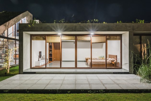Outhouse by MISA Architects in Vansajada, India