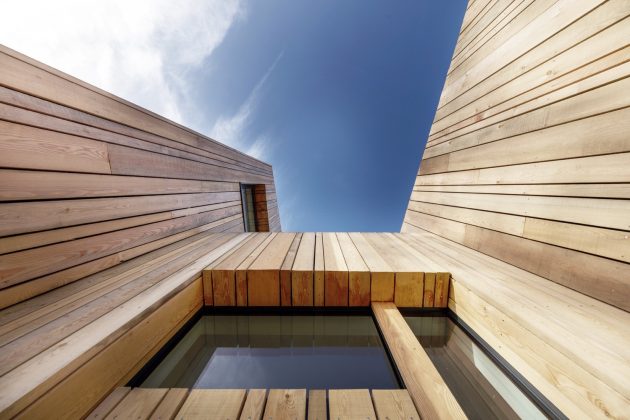 The Crow's Nest by AR Design Studio on England's South Coast