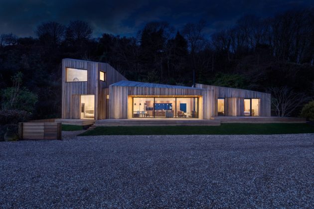 The Crow's Nest by AR Design Studio on England's South Coast