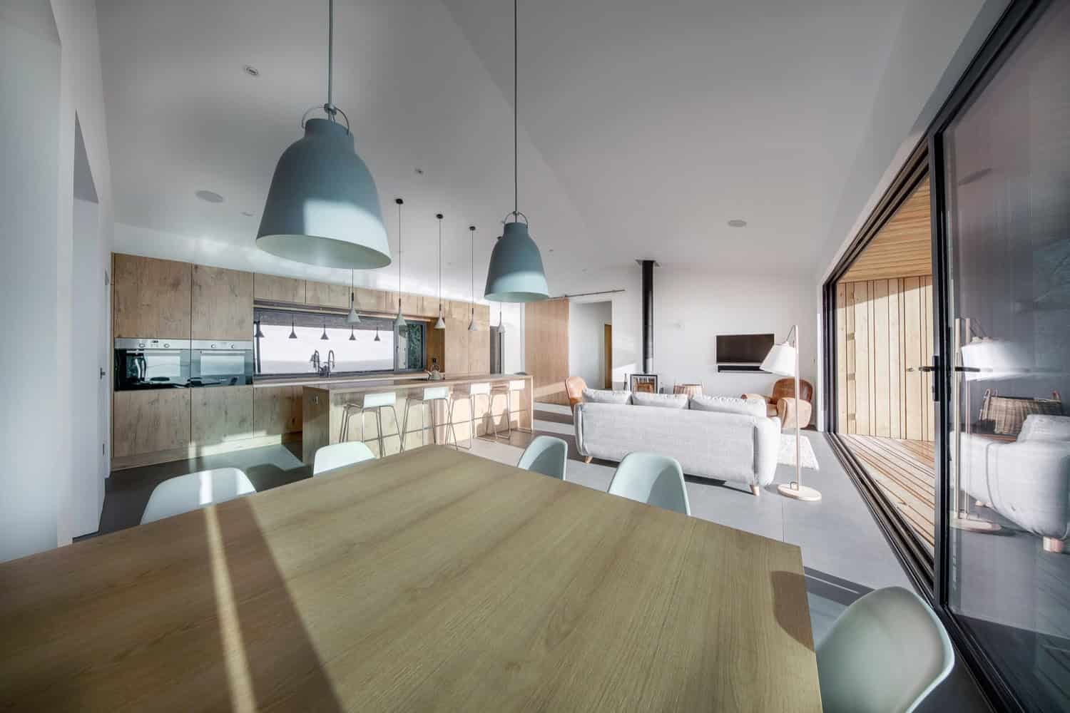 The Crow's Nest by AR Design Studio on England's South Coast The Crow's Nest by AR Design Studio on England's South Coast