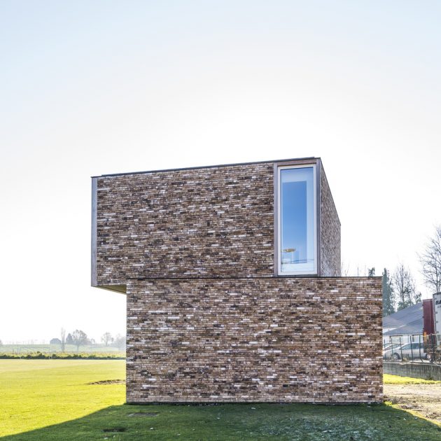 The Screen by DMOA Architects in Bierbeek, Belgium