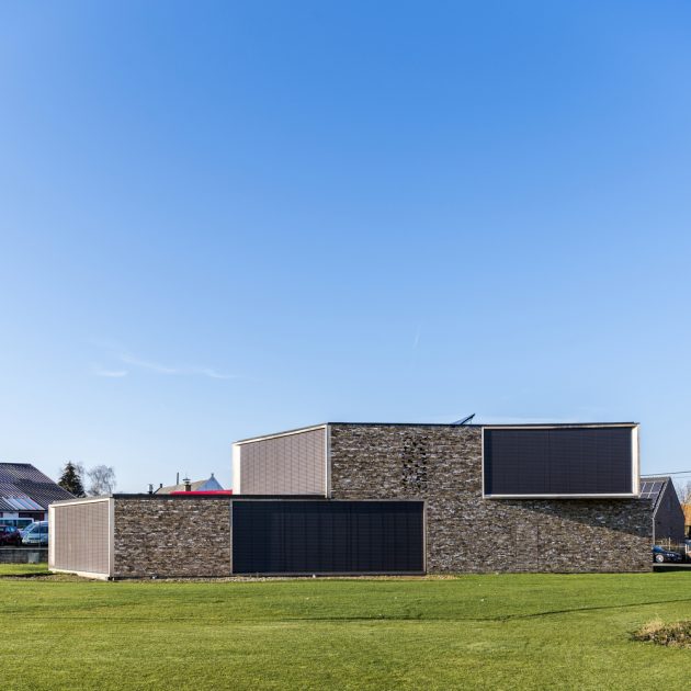 The Screen by DMOA Architects in Bierbeek, Belgium