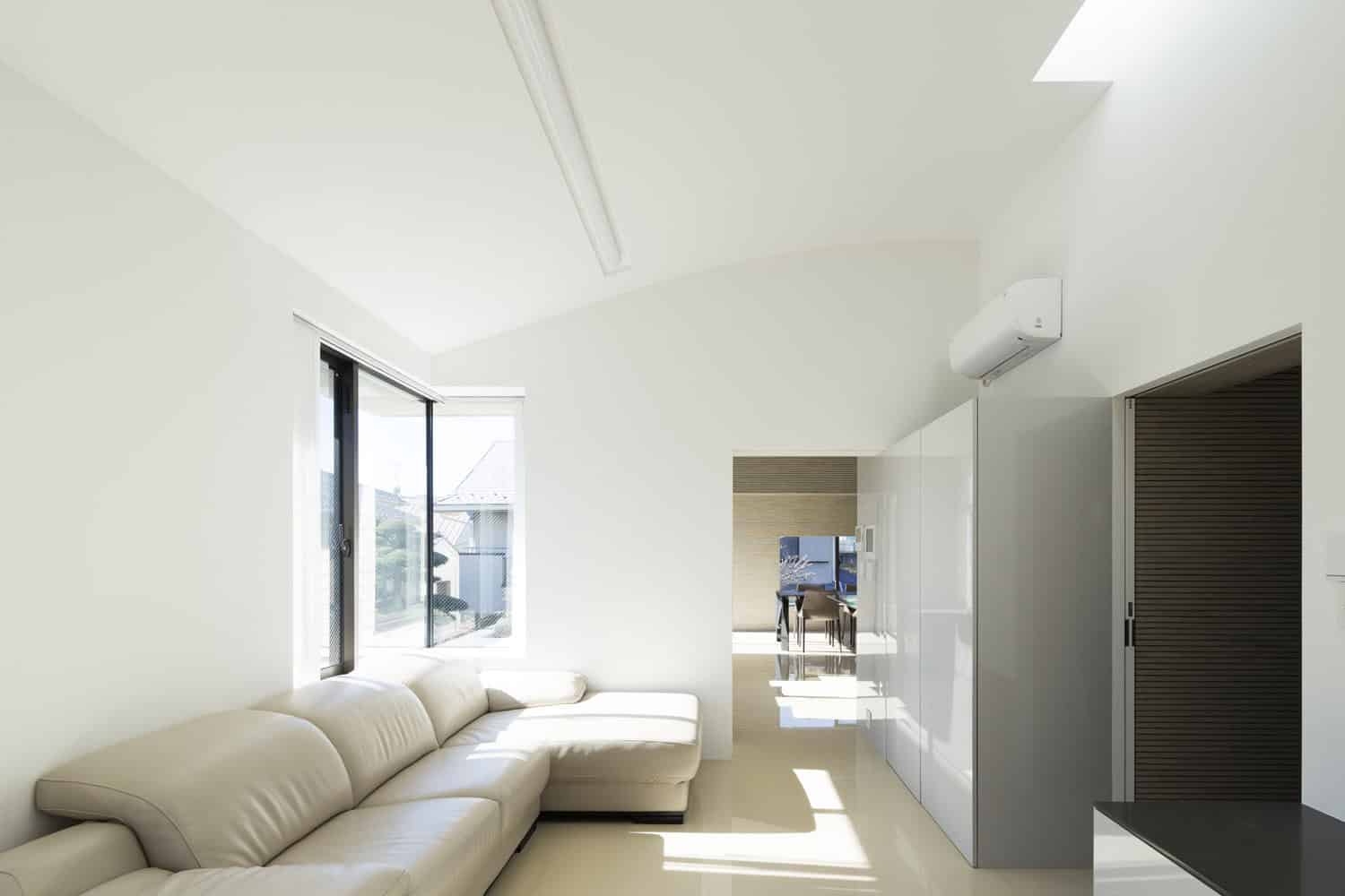 Trim by APOLLO Architects & Associates: A Subtle, Minimalist Renovation in Ota, Japan Trim by APOLLO Architects & Associates: A Subtle, Minimalist Renovation in Ota, Japan