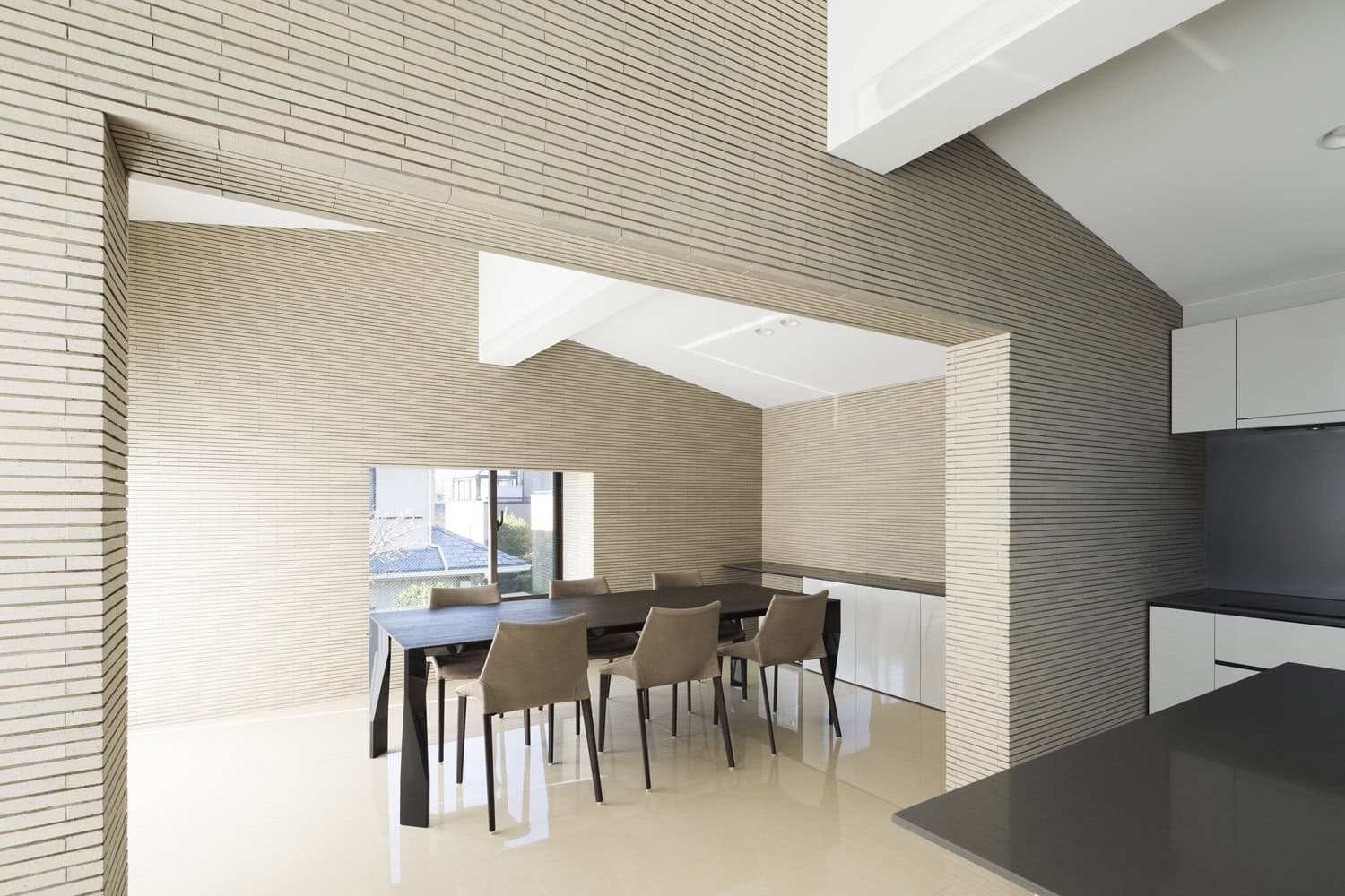 Trim by APOLLO Architects & Associates: A Subtle, Minimalist Renovation in Ota, Japan Trim by APOLLO Architects & Associates: A Subtle, Minimalist Renovation in Ota, Japan