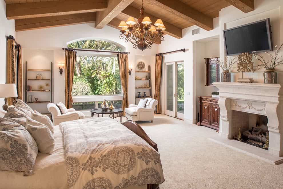 15 Breathtaking Mediterranean Bedroom Designs You Must See 15-breathtaking-mediterranean-bedroom-designs-you-must-see