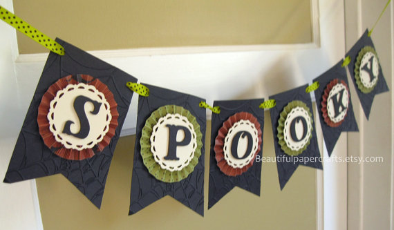 17 Spooky Halloween Banners You Should Hang In Your Home