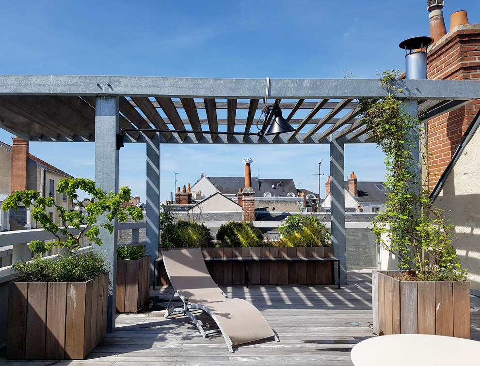 18 Fantastic Industrial Deck Designs For The Outdoor Lifestyle Lovers
