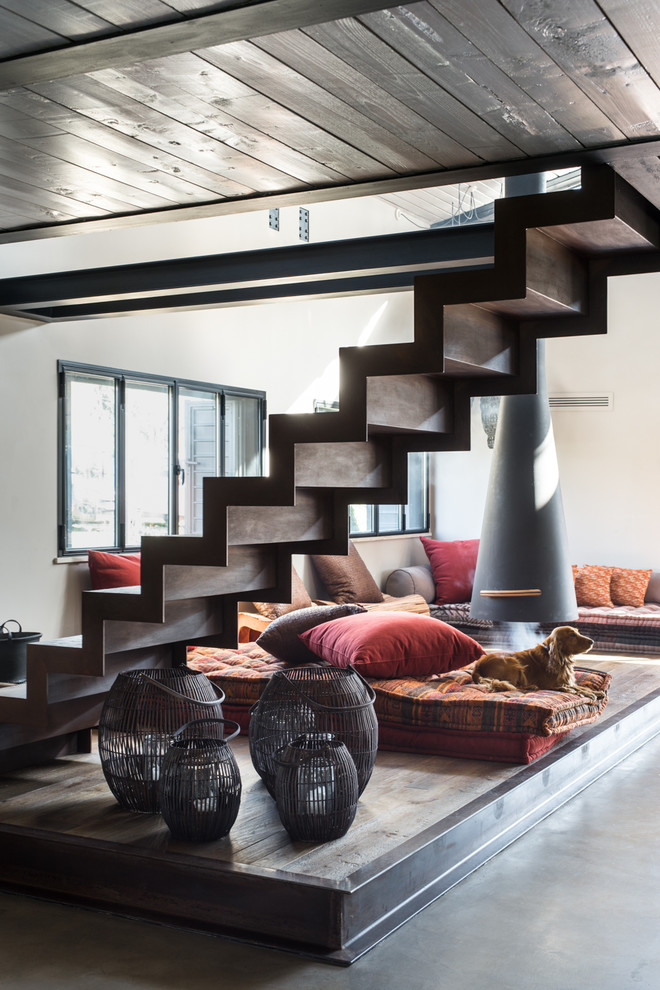 18 Outstanding Industrial Staircase Designs You'll Want In Your Loft
