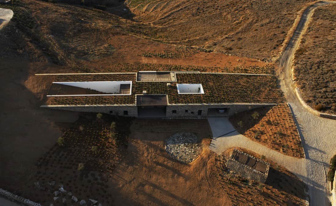 Aloni House by decaARCHITECTURE on The Antiparos Island in Greece Aloni House by decaARCHITECTURE on The Antiparos Island in Greece