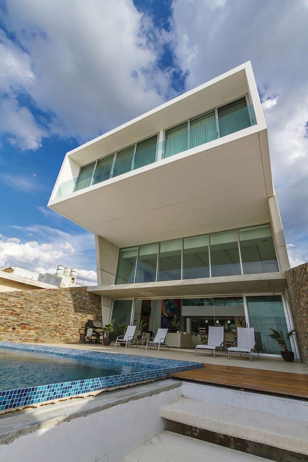 Casa JLM by Enrique Cabrera Arquitecto in Chicxulub, Mexico