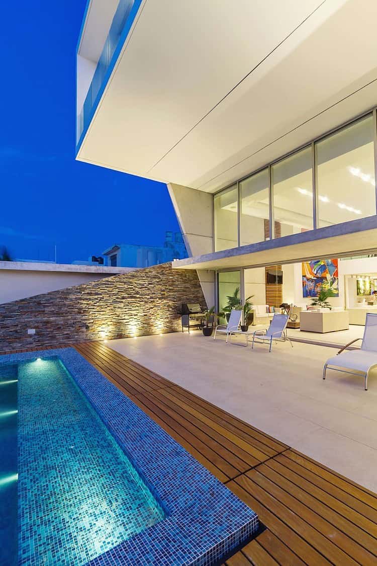 Casa JLM by Enrique Cabrera Arquitecto in Chicxulub, Mexico