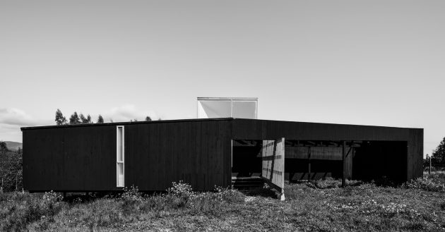 House on the Top by Mutar Estudio in Curanipe, Chile